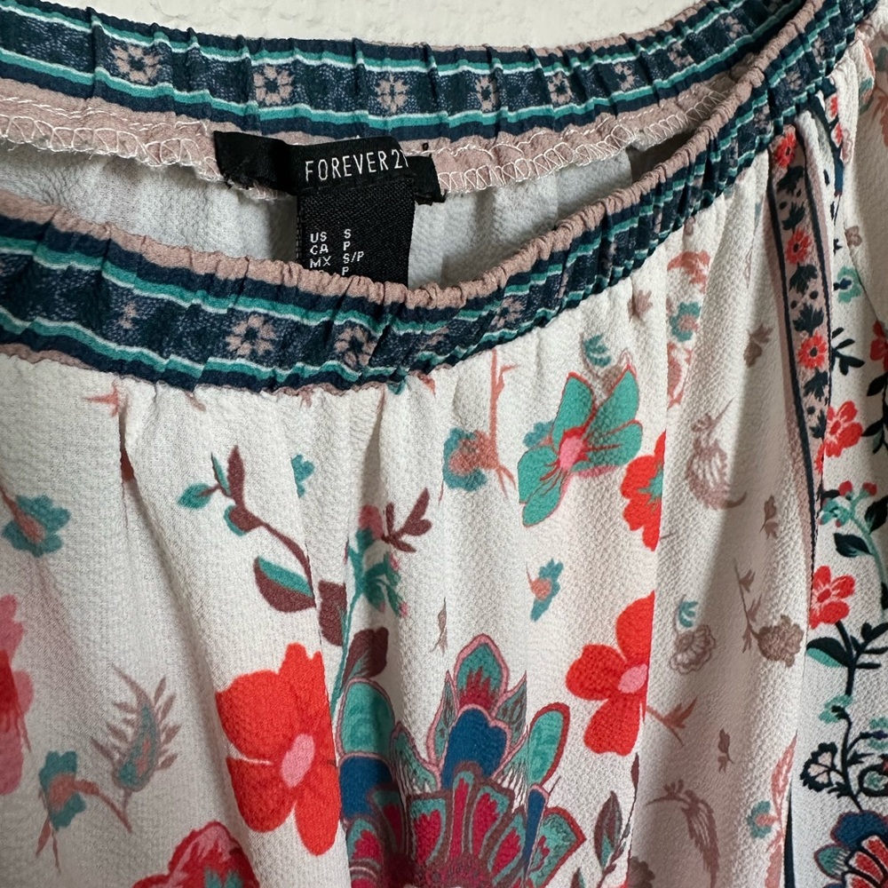 Forever 21 Off The Shoulder Floral Boho Blouse Size Small - Picture 3 of 5